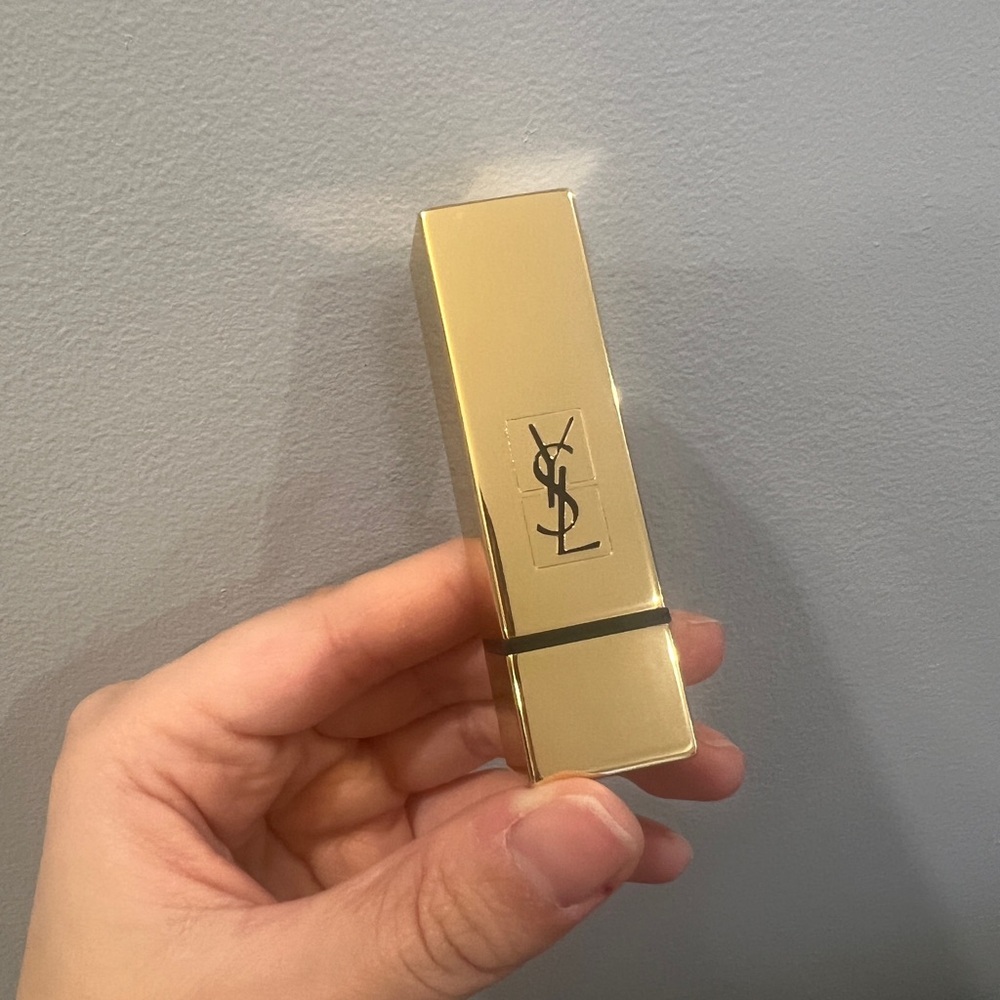 Brand NEW Yves Saint Laurent Rouge Pur Couture lipstick - #72 Rouge Vinyle 3.8g - Picture 2 of 6